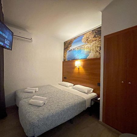 Hotel Maremagnum Lloret de Mar Bagian luar foto