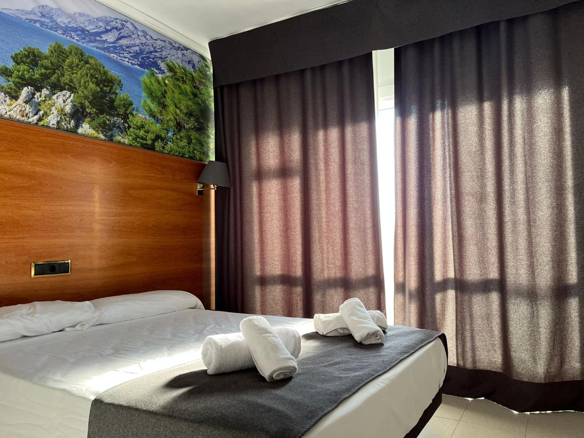 Hotel Maremagnum Lloret de Mar Bagian luar foto