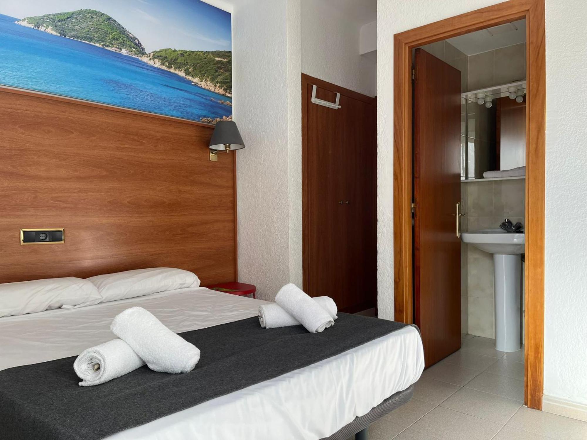 Hotel Maremagnum Lloret de Mar Bagian luar foto