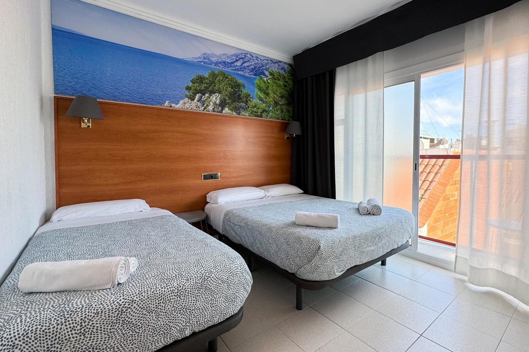 Hotel Maremagnum Lloret de Mar Bagian luar foto
