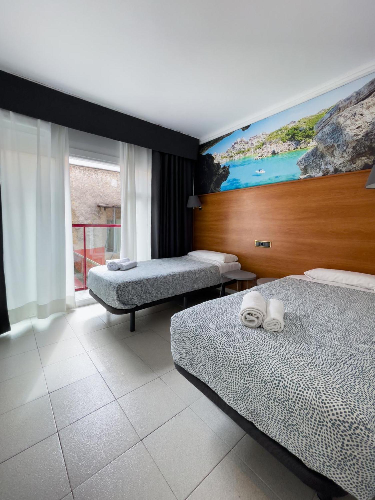 Hotel Maremagnum Lloret de Mar Bagian luar foto