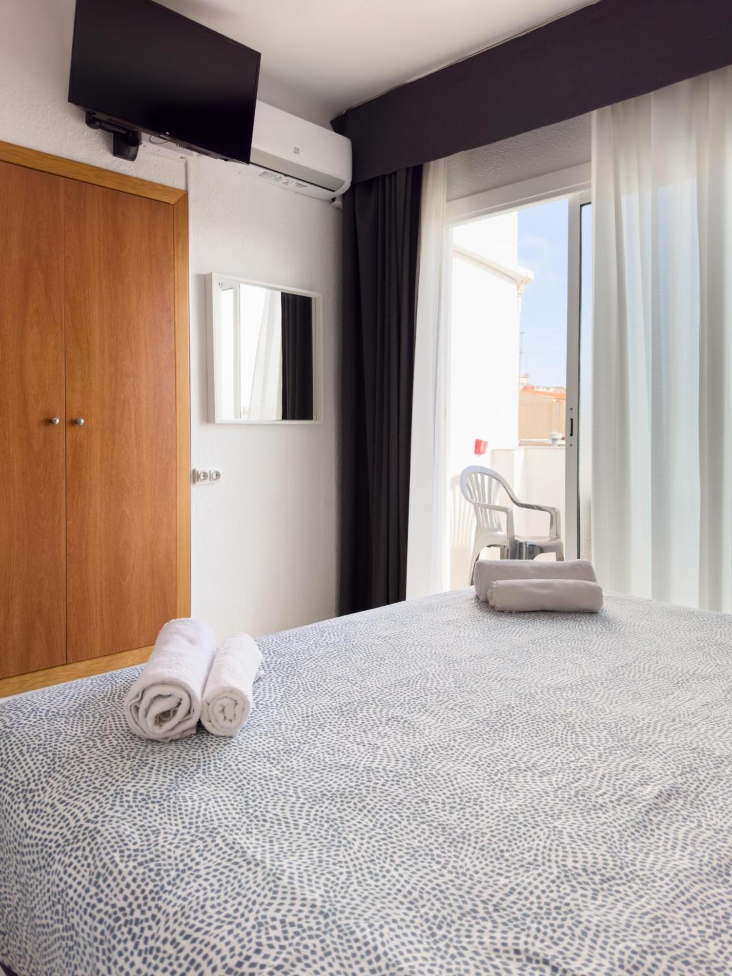 Hotel Maremagnum Lloret de Mar Bagian luar foto