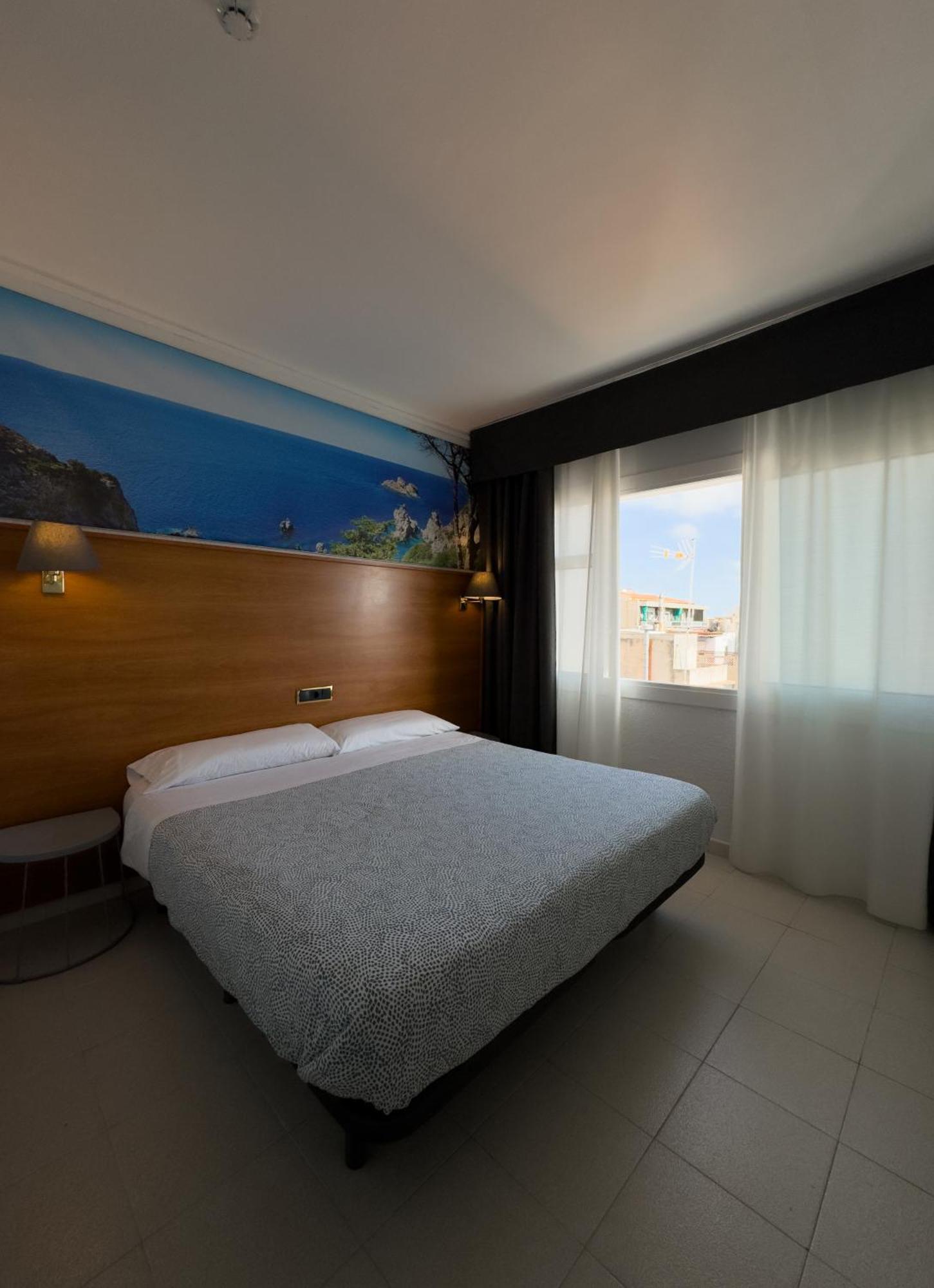 Hotel Maremagnum Lloret de Mar Bagian luar foto