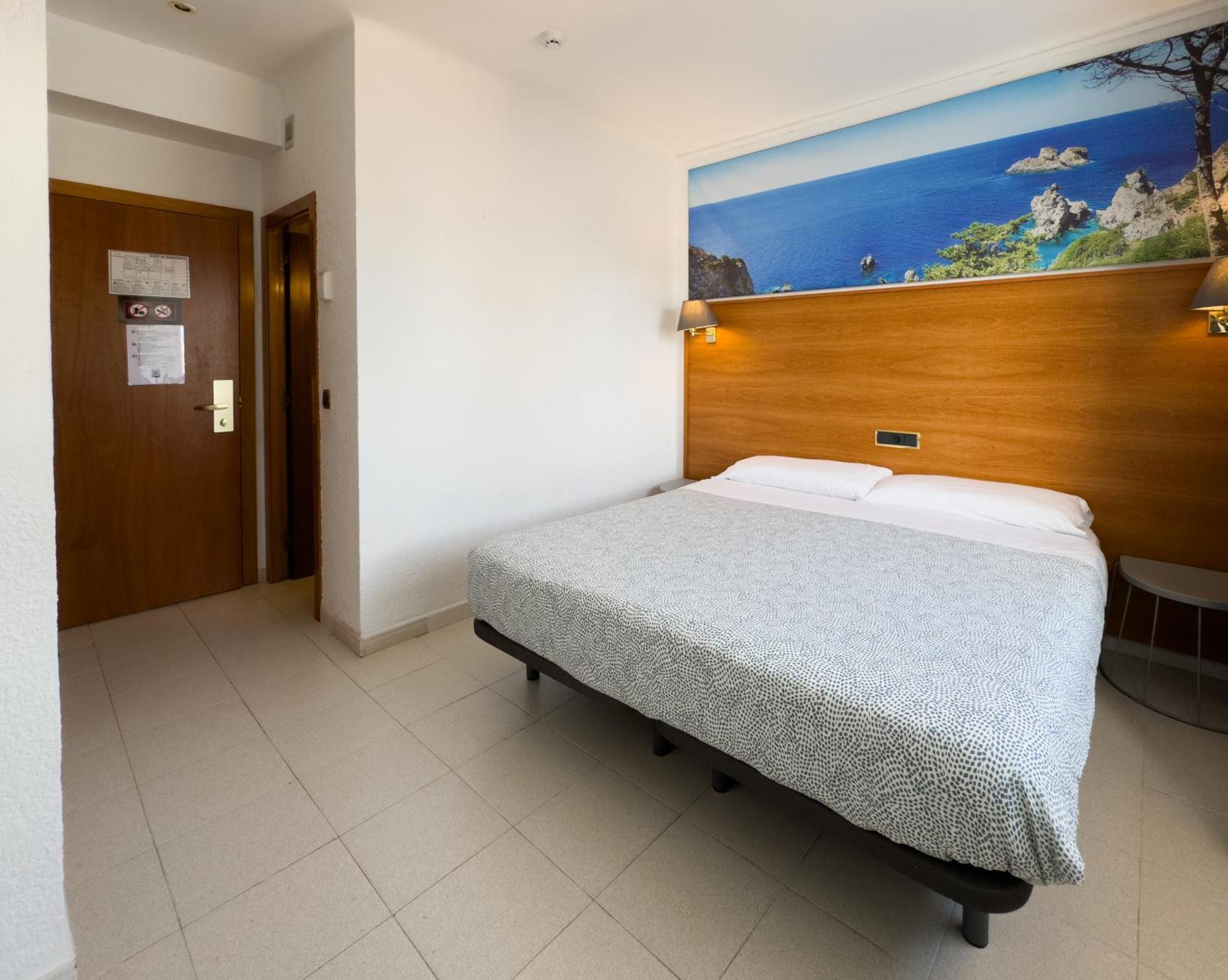 Hotel Maremagnum Lloret de Mar Bagian luar foto