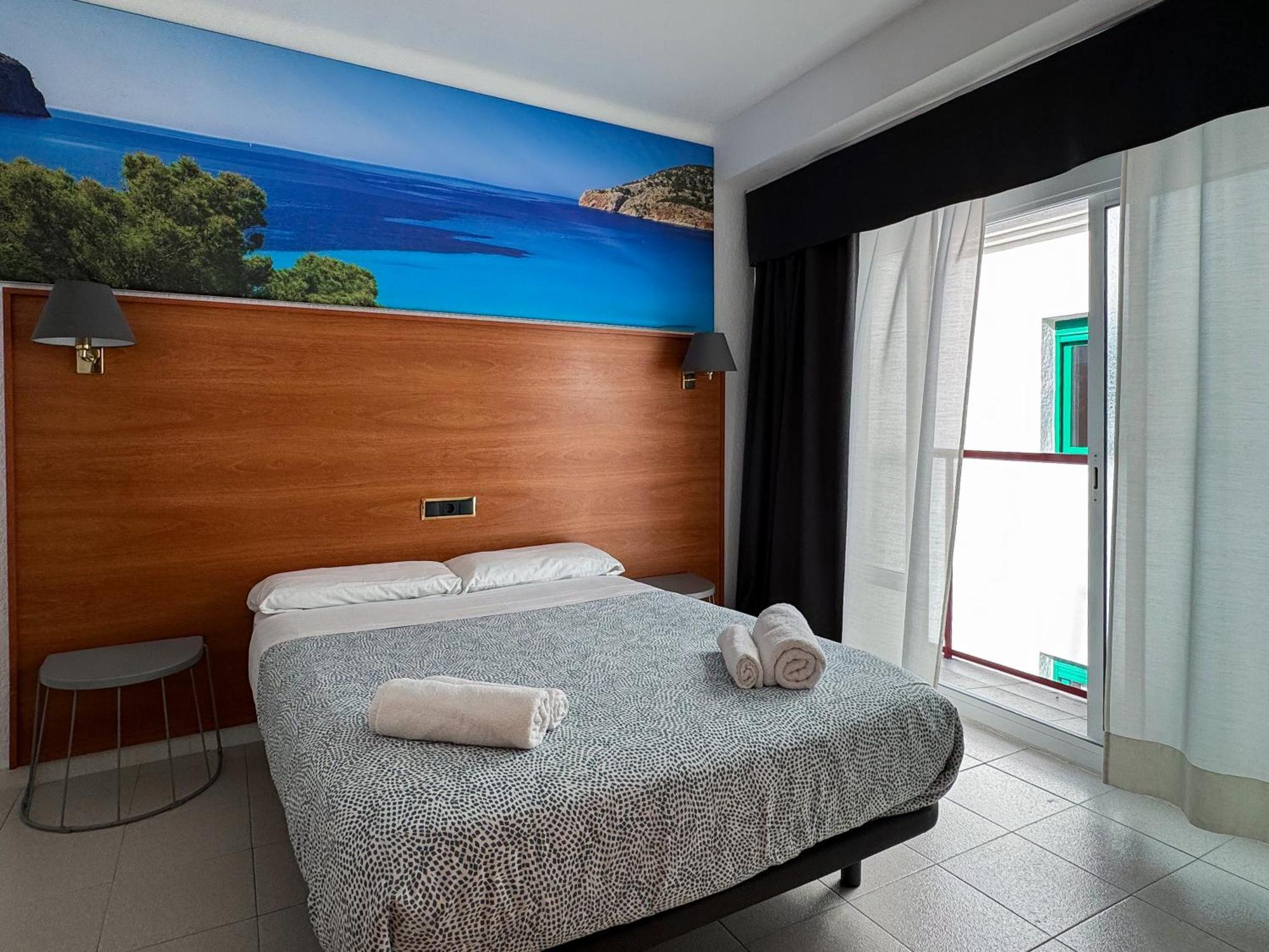 Hotel Maremagnum Lloret de Mar Bagian luar foto