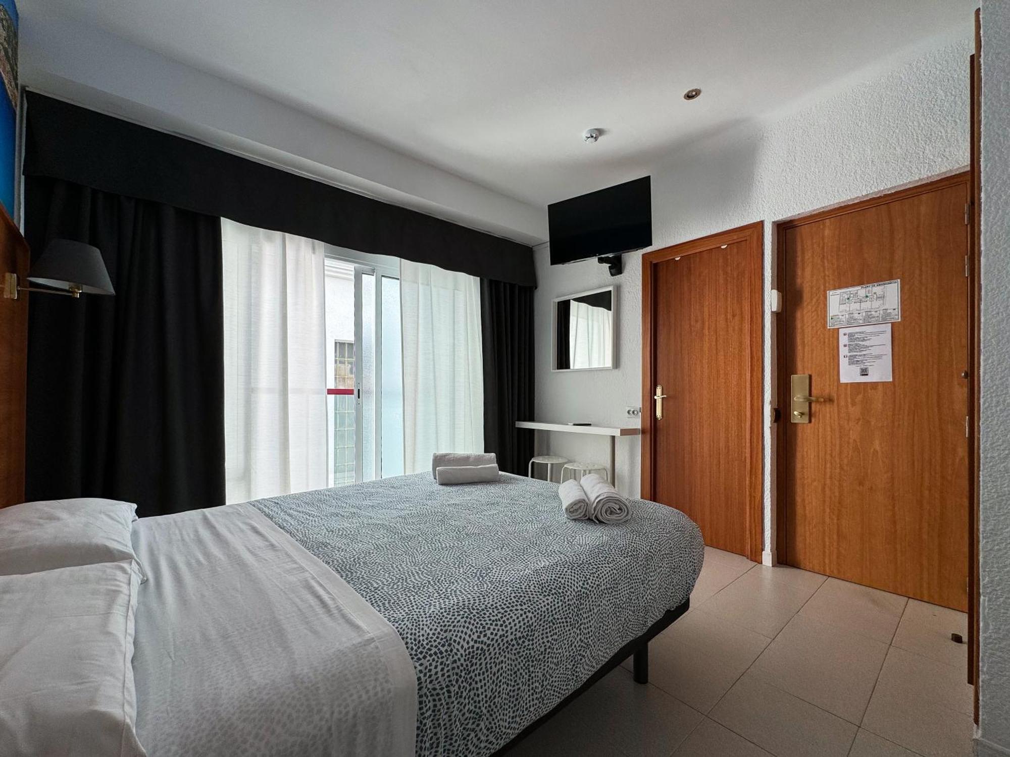 Hotel Maremagnum Lloret de Mar Bagian luar foto