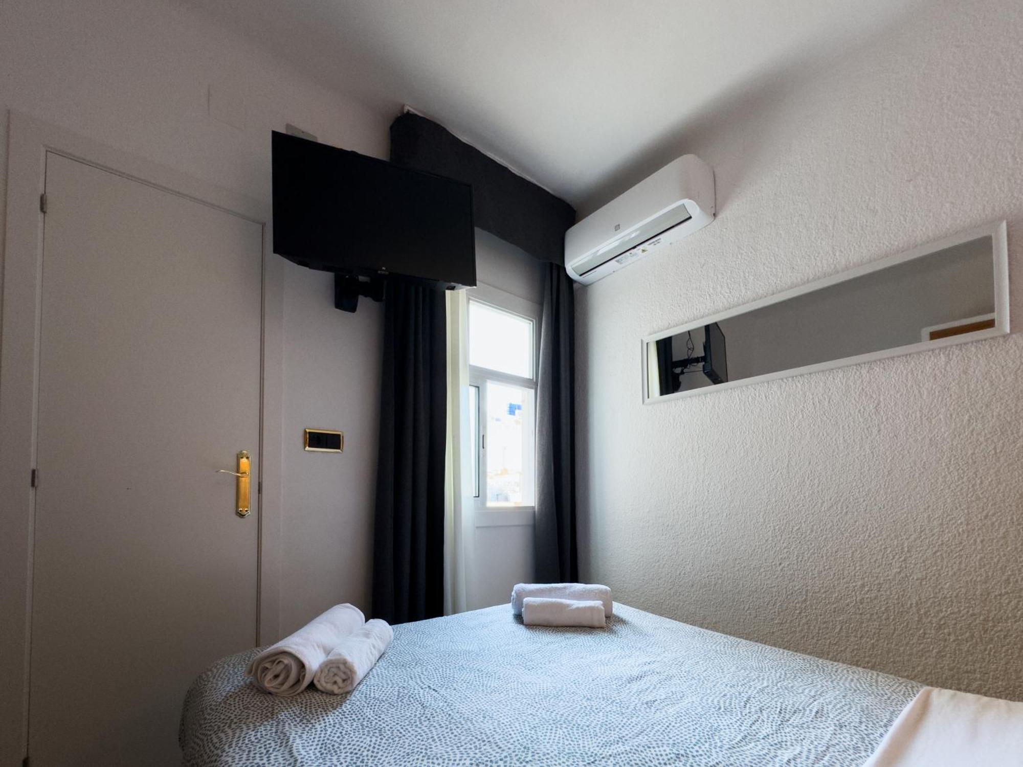 Hotel Maremagnum Lloret de Mar Bagian luar foto