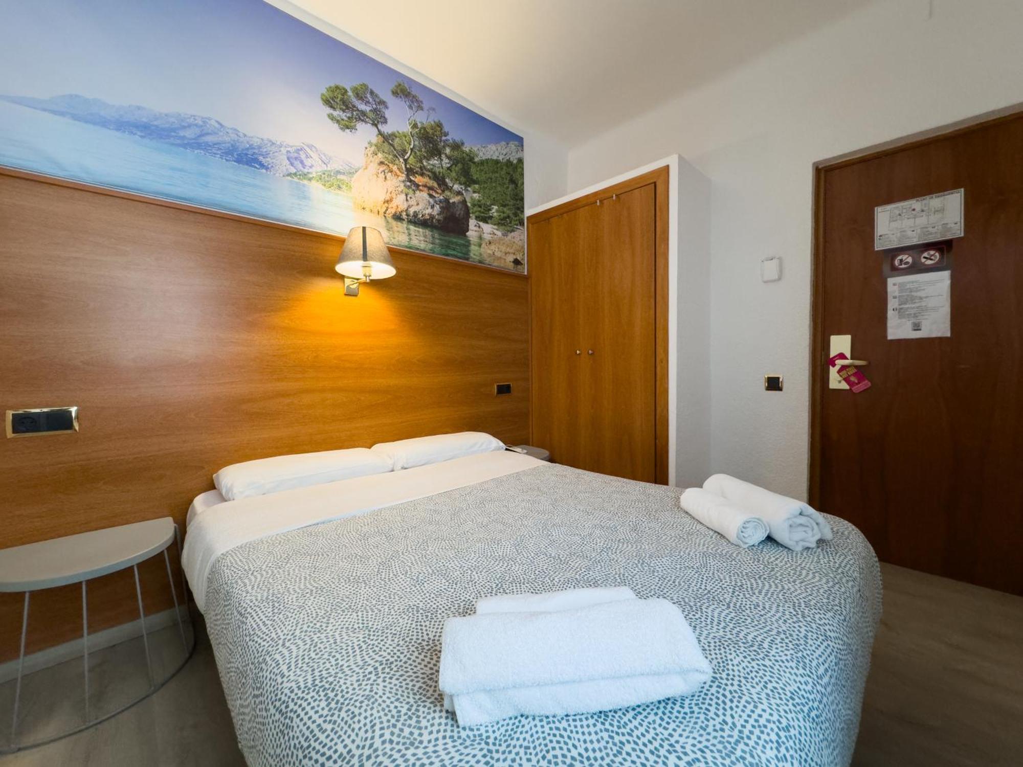 Hotel Maremagnum Lloret de Mar Bagian luar foto