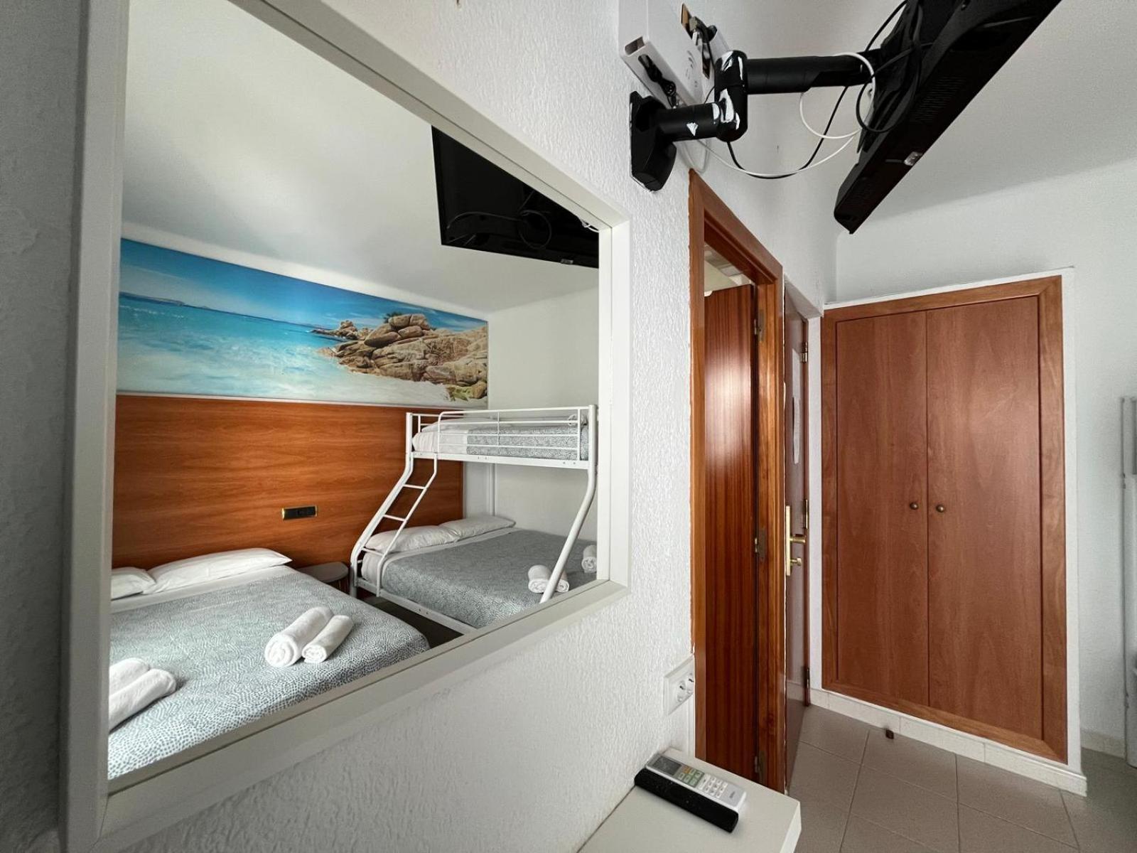 Hotel Maremagnum Lloret de Mar Bagian luar foto