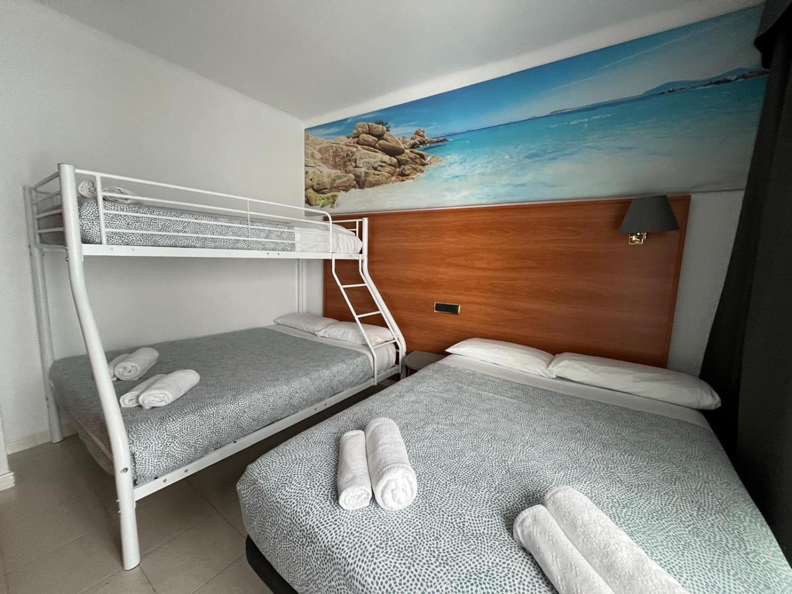 Hotel Maremagnum Lloret de Mar Bagian luar foto
