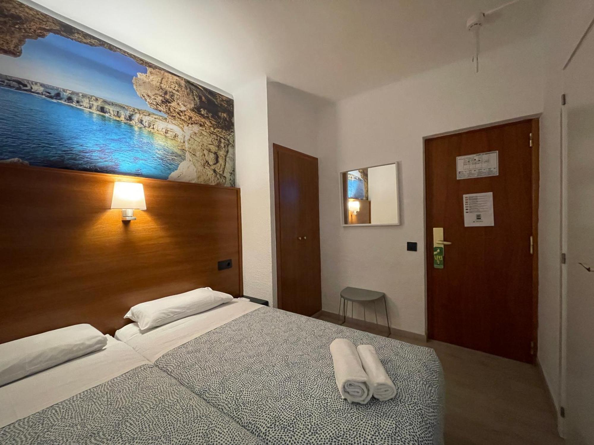 Hotel Maremagnum Lloret de Mar Bagian luar foto